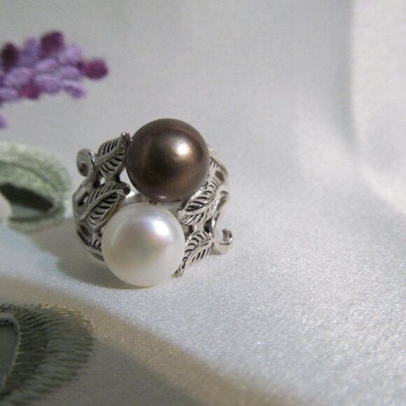 CFJ Sterling Silver and Pearl Ring ~ White & Brown Pearl ~ w Leaf Detail Size 10 - Picture 10 of 16